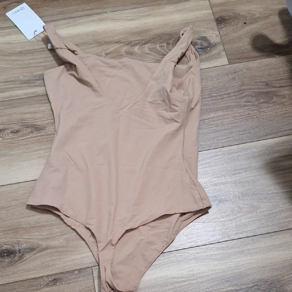 Quince Second Skin Square Neck Tank Bodysuit Mocha M NWT - Picture 4 of 6
